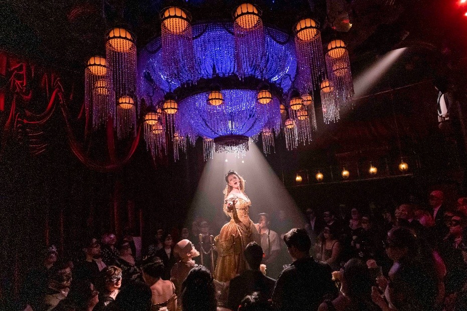 “MASQUERADE” TO HOST BAL LUMIÈRE: AN INTIMATE NEW YEAR’S EVE SOIRÉE