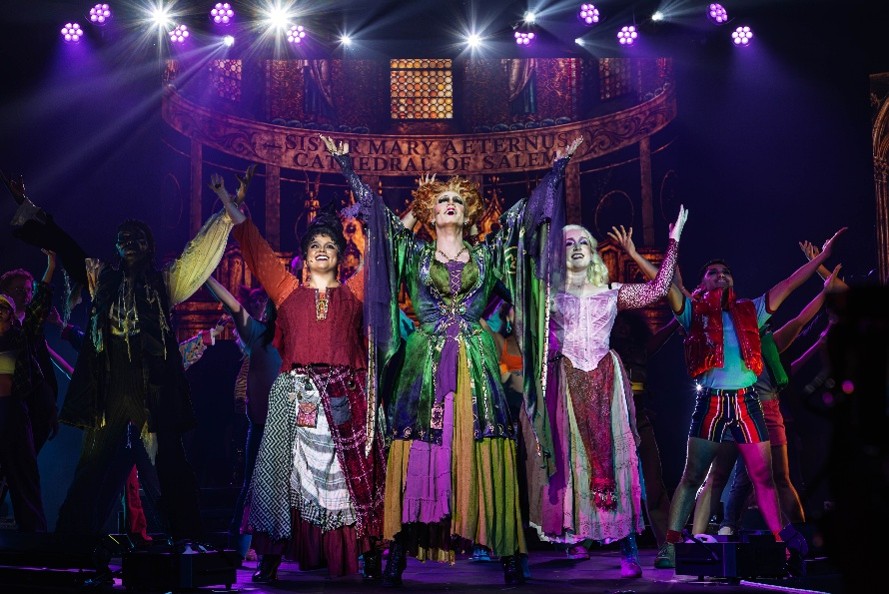 “JAY ARMSTRONG JOHNSON’S ‘I PUT A SPELL ON YOU: A SANDERSON SISTER ACT’ STREAM ANNOUNCED AFTER LIVE SHOW RAISES $375,000 FOR ALI FORNEY CENTER